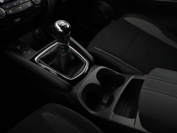 Nissan Qashqai II Crossover Facelifting 1.6 dCi 130KM 2018 Nissan Qashqai Navi Kamera cofania Hak, zdjęcie 26