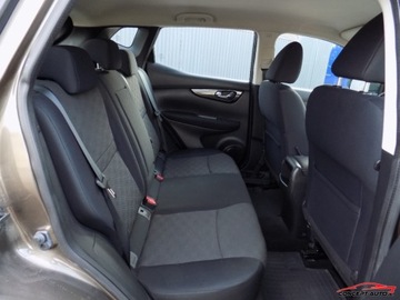 Nissan Qashqai II Crossover 1.2 DIG-T 115KM 2014 Nissan Qashqai Navi Kamera LineAssist Parkdistance 1.2 Benzyna 116KM, zdjęcie 21