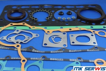 Zestaw uszczelek silnika KUBOTA V3300 16V