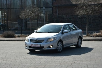 Toyota Corolla X Sedan 1.6 Valvematic 132KM 2009 Toyota Corolla 1.6Benzyna VVT-i 132KM 2009r. SALON, zdjęcie 2