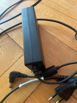 БЛОК ПИТАНИЯ Fujitsu 24В 2,5А SEB80N2-24.0 с кабелем