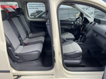 Volkswagen Caddy III Kombi Facelifting 1.6 TDI 102KM 2013 Volkswagen Caddy niepełnosprwanych inwalida rampa, zdjęcie 12