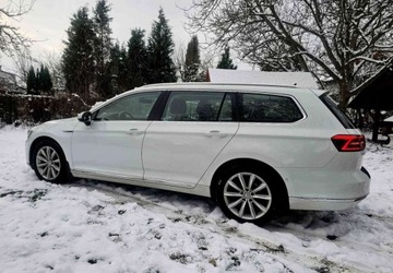 Volkswagen Passat B8 Variant 2.0 TDI 190KM 2015 Volkswagen Passat Variant Volkswagen Passat Variant 2.0 TDI SCR 4Motion DS