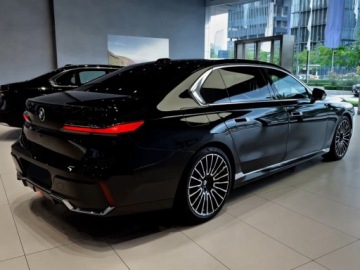 BMW Seria 7 G70 Sedan 3.0 40d 299KM 2026 BMW Seria 7 740d xDrive Sport Sedan 3.0 (299KM) 2026, zdjęcie 2