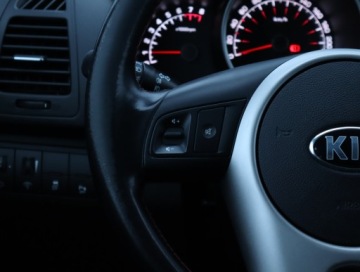 Kia Venga Mikrovan Facelifting 1.6 DOHC 124KM 2016 Kia Venga 1.6 CVVT, Salon Polska, Serwis ASO, zdjęcie 17