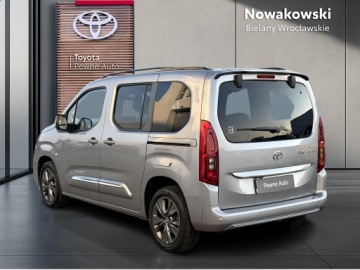 Toyota Proace II 2024 Toyota PROACE CITY VERSO 1.5 D-4D Family 1.5 D-4D, zdjęcie 1