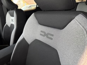 Dacia Duster III 2026 Od ręki - Journey 1.8 Full Hybrid 155KM / Pakiet Parking, Zimowy Plus, zdjęcie 5