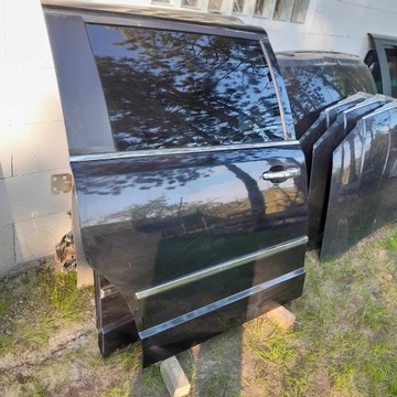DRZWI PRAWE CHRYSLER VOYAGER ROK 2008-2016