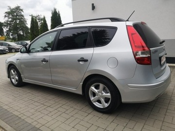 Hyundai i30 I CW Facelifting 1.6 CRDi 90KM 2010 Hyundai i30 1.6CRDI 90KM Klimatronic Kam, zdjęcie 8