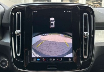 Volvo XC40 Crossover Facelifting 2.0 B4 197KM 2022 Volvo XC 40 B4 Core R-Design Pack, Tempomat, Kamera, HK, Podgrzewane fotel, zdjęcie 27