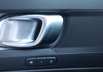 Volvo XC40 2021 Volvo XC 40 B4 197KM MOMENTUM Salon PL I Wlasciciel Serwis ASO Gwarancj F, zdjęcie 21