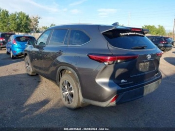 Toyota Highlander III 2023 Toyota Highlander 2023, 2,4L, 4x4, XLE, po gradobiciu 2.4 Benzyna 265KM, zdjęcie 4