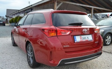 Toyota Auris II Touring Sports 1.3 Dual VVT-i 100 99KM 2014 Toyota Auris 1.3 - Niski przebieg - kamera cofania - climatronic - Oplacony, zdjęcie 2