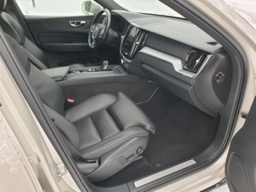 Volvo XC60 II 2019 VOLVO XC60 MR2020 4x4 AUT, PANORAMA, virtual cockpit, sport fotel, KAMERA, zdjęcie 15