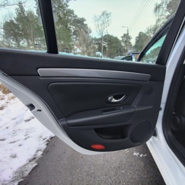 Renault Laguna III Hatchback Phase II 2.0 16v E85 eco2 140KM 2014 Renault Laguna Renault Laguna Lift 2.0b Jeden Wlasciciel LED 2.0 140KM, zdjęcie 33