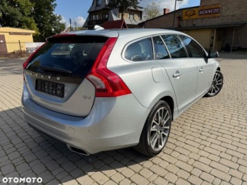 Volvo V60 I Kombi Facelifting 2.0 D4 DRIVE-E 190KM 2015 Volvo V60 Volvo V60 D4 Momentum 2.0 Diesel 190KM, zdjęcie 13