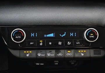 Hyundai Elantra VII Sedan 1.6 MPI 123KM 2021 Hyundai Elantra 1.6 123KM 2WL SalonPL Pakiet Zimowy Kamera Grupa Adamowscy, zdjęcie 25