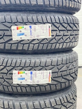 FORD KUGA IV 4 KOLA ZIMNÍ 225/60R18 NOVÉ ČIDLA TLAKU