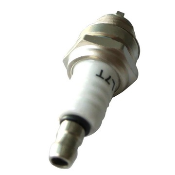 Маховик и катушка зажигания с проводами и свечой зажигания