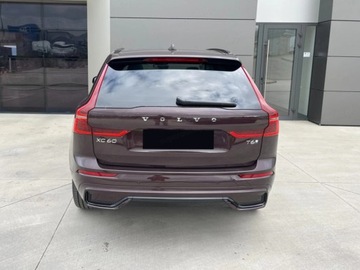 Volvo XC60 II 2025 VOLVO XC60 T6 Plug-In Hybrid AWD Ultra Dark Suv 2.0 (398KM) 2025, zdjęcie 1