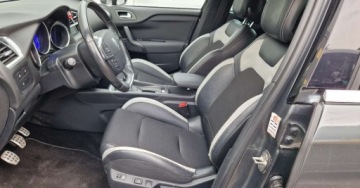 DS 4 I Hatchback (Citroen) 1.6 VTi 120KM 2012 Citroen DS4 1.6 VTI 120KM Skorzana tapicerka Masaze 1.6 Benzyna 120KM, zdjęcie 18