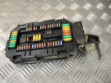 БЛОК ПРЕДОХРАНИТЕЛЕЙ BMW X5 F15 3.0D 6819653