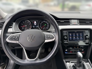 Volkswagen Passat B8 Variant Facelifting 1.5 TSI EVO 150KM 2022 Volkswagen Passat 1.5 TSI / 150 KM Business DSG FV, zdjęcie 13
