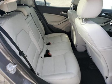 Mercedes GLA I 2017 Mercedes-Benz GLA 2017 Mercedes-Benz GLA GLA 250 4MATIC SUV 2.0 Benzyna, zdjęcie 9