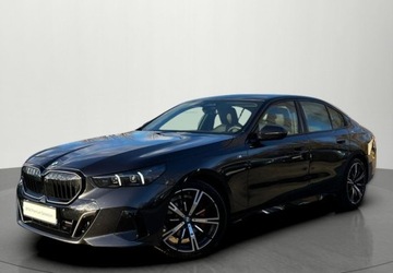 BMW Seria 5 G90-91 Sedan 2.0 20d 197KM 2024 BMW Seria 5 520d G60 197 KM Skretna tylna os Dealer BMW Bonkowscy, zdjęcie 1