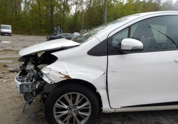 Toyota Yaris III Hatchback 5d Facelifting 2017 1.5 Dual VVT-iE 111KM 2019 Toyota Yaris Okazja 1.5 Benzyna 111KM, zdjęcie 10