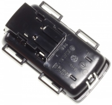 MOCOWANIE LATARKI LED W BAGAŻNIKU VW ORYGINAŁ