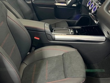 Mercedes GLA II Off-roader AMG Facelifting 2.0 35 306KM 2025 MERCEDES-BENZ GLA AMG 35 4-Matic Suv 2.0 (306KM) 2025, zdjęcie 3