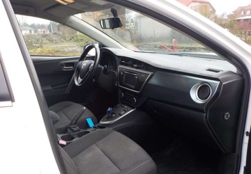 Toyota Auris II 2014 Toyota Auris Okazja 1.8 Hybryda 99KM, zdjęcie 14
