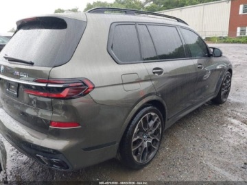 BMW X7 2023 BMW X7 M60i 2023 4.4 Benzyna 523KM, zdjęcie 4