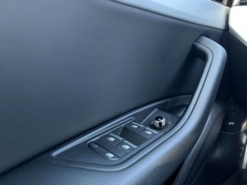 Audi A4 B9 Limousine Facelifting 2.0 40 TFSI 204KM 2021 Audi A4 Limousine VAT23 Gwarancja S line Hak Kola 19 Audi Sport, zdjęcie 15