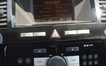 Opel Zafira B 1.6 Twinport ecoFLEX 115KM 2013 Opel Zafira 1.6B Klimatronik Xenon PDC 2013r 7 OSOBOWY Sprowadzony 1.6, zdjęcie 23