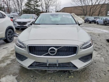 Volvo S60 III Sedan 2.0 T5 250KM 2020 Volvo S60 2020 VOLVO S60 T5 MOMENTUM 2.0 Benzyna 250KM, zdjęcie 5