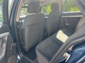 Opel Vectra C Sedan 2.2 ECOTEC 147KM 2003 Opel Vectra XENONY KLIMATYZACJA KOMPUTER 147 KONI ALUFELGI ZAREJESTROWANY, zdjęcie 5