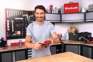 ЗАРЯДНОЕ УСТРОЙСТВО EINHELL STARTER KIT 18V 5.2Ah 4A