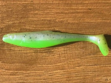 GUMA REALISTIC SHAD MATUSIAK KIEŁB 9cm nr 038 NEON