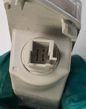 LAMPA INTERIÉR MERCEDES W204 A2048205601