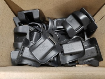 Направляющая Isofix Audi A3 8P Leon 1P 8P0887233