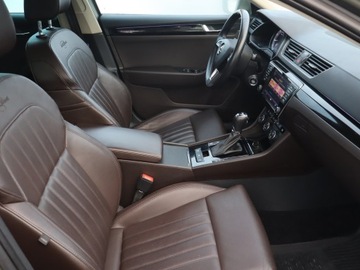 Skoda Superb III Kombi 2.0 TSI 280KM 2017 Skoda Superb 2.0 TSI, Salon Polska, Serwis ASO, zdjęcie 8