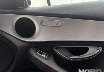 Mercedes Klasa C W205 2016 Mercedes-Benz Klasa C Bezwypadkowe, 279km, Plugin-In, KredytowanieLeasing, zdjęcie 17