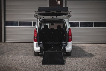 Opel Combo E Kombivan 1.5 Diesel 102KM 2021 Opel combo przewóz osoby na wózku rampa pfron, zdjęcie 1