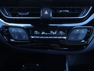 Toyota C-HR I Crossover Facelifting 2.0 Hybrid Dynamic Force 184KM 2020 Toyota C-HR 2.0 Hybrid, Salon Polska, Serwis ASO, zdjęcie 20