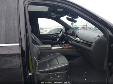 Cadillac Escalade III 2021 Cadillac Escalade 2021 Cadillac Escalade 2WD 4dr Premium Luxury 6.2 Benzyna, zdjęcie 4