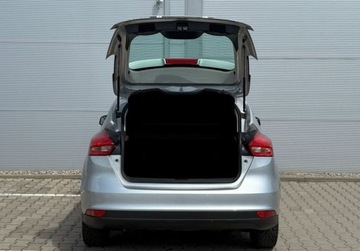 Ford Focus III Sedan Facelifting 1.0 EcoBoost 125KM 2017 Ford Focus 1.0 EcoBoost 125KM SalonPL FV23 Benzyna 125KM, zdjęcie 8