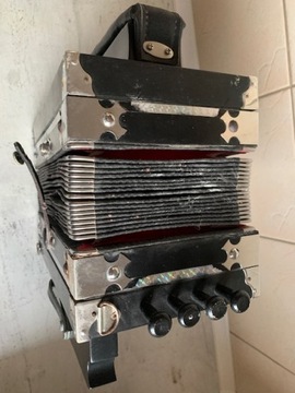 Гелигонка гармошка без названия 32х32х16 см в ремонте.