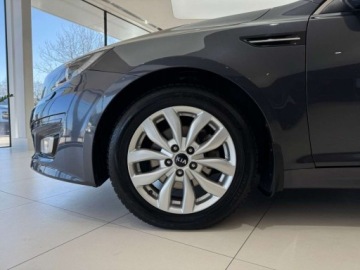 Kia Optima I Sedan Facelifting 1.7 VGT CRDi 136KM 2014 Kia Optima 1.7 CRDi L Kamera cofania Podgrzewane fotele Czujniki parkow, zdjęcie 16